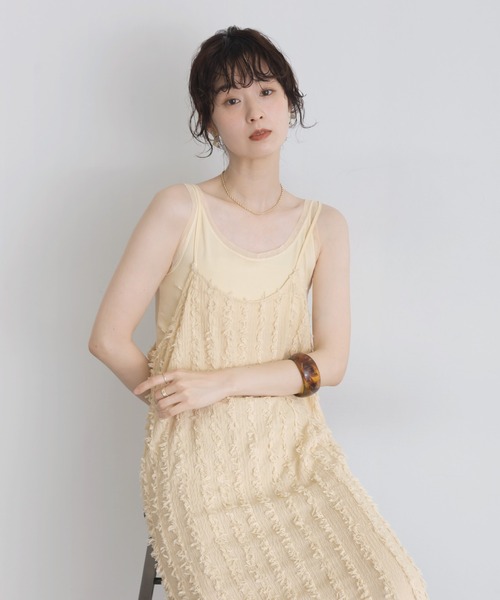 Yeoun(ヨウン)の「フリンジロングキャミワンピース(ワンピース・レディース・キナリ/ブラック・M)」の5枚目の写真