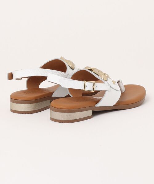 inter-chaussures(インターショシュール)の「【Oh my Sandals】ラウンドトウオーナメントトングサンダル(E62209)(サンダル・レディース・ブラック/ホワイト/ブラウン・35/37/38/36/39)」の4枚目の写真