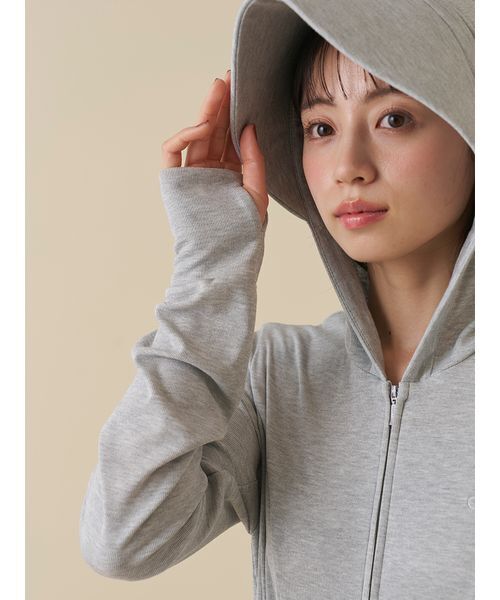 SNIDEL(スナイデル)の「【UVカット】フーディーワンピース(ワンピース・レディース・グレー/ホワイト・F)」の8枚目の写真