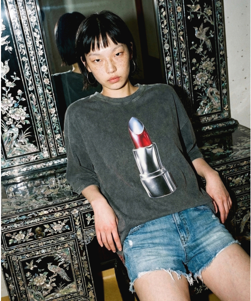 REBRENNER(リブレンナー)の「DTFリップスティックピグメント半袖Tシャツブルー(Tシャツ/カットソー・レディース・その他・MEDIUM/LARGE/X-LARGE/2XL)」の9枚目の写真