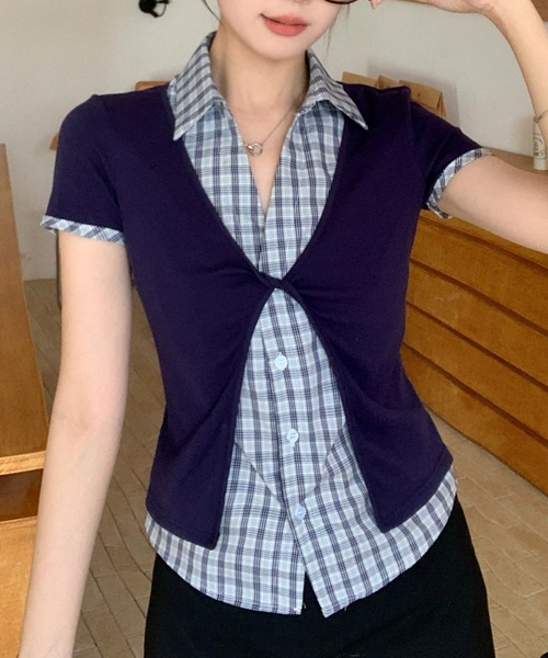 Lis ardent(リスアルダン)の「チェック柄レイヤード風 フロントツイスト半袖トップス(Tシャツ/カットソー・レディース・ネイビー・M)」の11枚目の写真