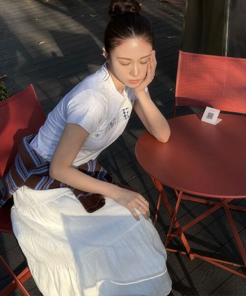 KKEEE(ケーケーイーイー)の「マイネームチェックパッチ半袖Tシャツ(3カラー)(Tシャツ/カットソー・レディース・ネイビー/ホワイト/アイボリー・FREE)」の10枚目の写真