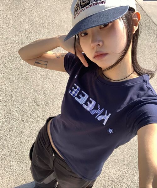 KKEEE(ケーケーイーイー)の「マイネームチェックパッチ半袖Tシャツ(3カラー)(Tシャツ/カットソー・レディース・ネイビー/ホワイト/アイボリー・FREE)」の11枚目の写真