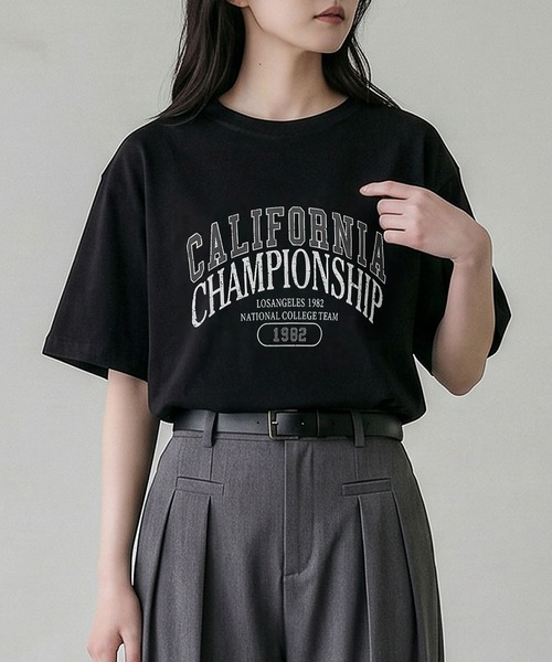 aimoha（アイモハ）の「カレッジロゴプリントTシャツ（Tシャツ/カットソー・レディース・ライトグレー/ホワイト/ダークグレー/チョコ/ブラック・FREE）」の15枚目の写真