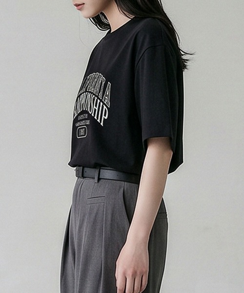 aimoha（アイモハ）の「カレッジロゴプリントTシャツ（Tシャツ/カットソー・レディース・ライトグレー/ホワイト/ダークグレー/チョコ/ブラック・FREE）」の18枚目の写真