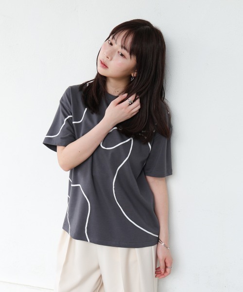 Bab(バブ)の「コード刺繍使いTシャツ(Tシャツ/カットソー・レディース・オフホワイト/グリーン/チャコールグレー・FREE)」の16枚目の写真