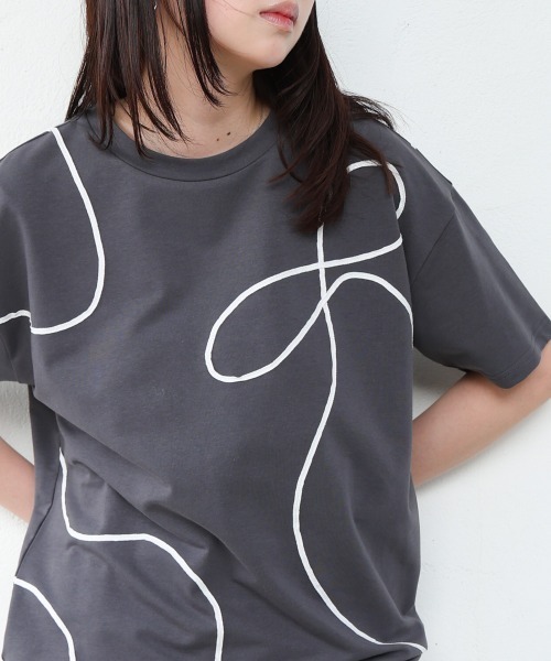 Bab(バブ)の「コード刺繍使いTシャツ(Tシャツ/カットソー・レディース・オフホワイト/グリーン/チャコールグレー・FREE)」の17枚目の写真