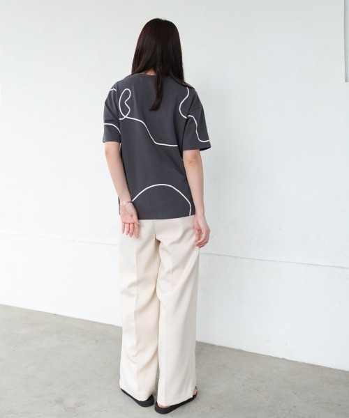 Bab(バブ)の「コード刺繍使いTシャツ(Tシャツ/カットソー・レディース・オフホワイト/グリーン/チャコールグレー・FREE)」の20枚目の写真