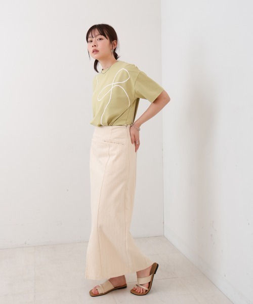 Bab(バブ)の「コード刺繍使いTシャツ(Tシャツ/カットソー・レディース・オフホワイト/グリーン/チャコールグレー・FREE)」の5枚目の写真