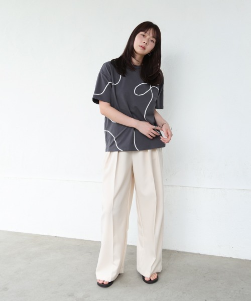 Bab(バブ)の「コード刺繍使いTシャツ(Tシャツ/カットソー・レディース・オフホワイト/グリーン/チャコールグレー・FREE)」の19枚目の写真