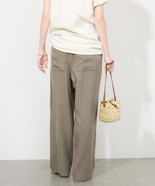 SLOBE IENA(スローブイエナ)の「《3サイズ展開/追加2》フィブリルストライプリラックスパンツ(その他パンツ・レディース・カーキ/ネイビー・36/40/38)」の9枚目の写真