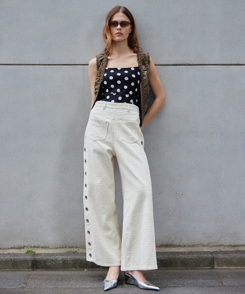 MAISON SPECIAL(メゾンスペシャル)の「Military Gathered TOPs/ミリタリーギャザートップス(シャツ/ブラウス・レディース・ブラック/ホワイト/カーキ・FREE)」の9枚目の写真