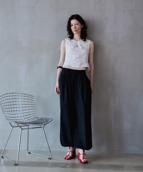MAISON SPECIAL(メゾンスペシャル)の「Military Gathered TOPs/ミリタリーギャザートップス(シャツ/ブラウス・レディース・ブラック/ホワイト/カーキ・FREE)」の15枚目の写真