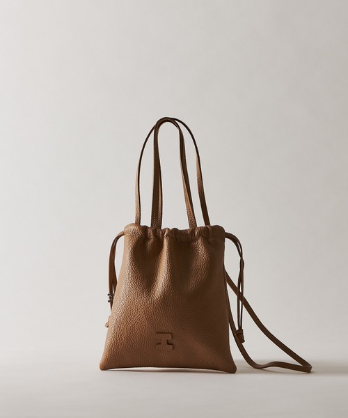 IACUCCI(イアクッチ)の「【予約】グラーノ 2WAYTOTE CERVO(ショルダーバッグ・レディース・グリーン/オレンジ/アイボリー/キャメル/チャコールグレー・FREE)」の4枚目の写真
