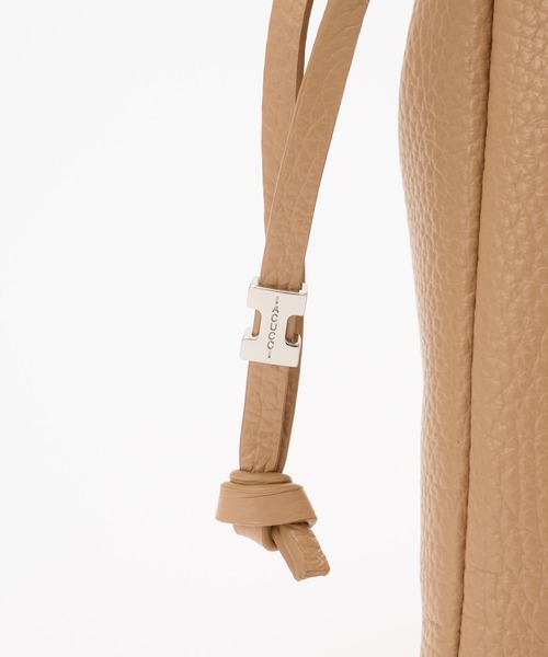 IACUCCI(イアクッチ)の「【予約】グラーノ 2WAYTOTE CERVO(ショルダーバッグ・レディース・グリーン/オレンジ/アイボリー/キャメル/チャコールグレー・FREE)」の19枚目の写真