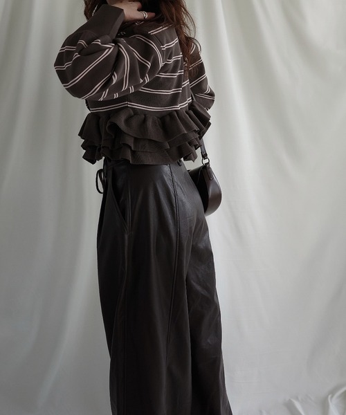 WILLFULLY(ウィルフリー)の「hem ruffle frill knit cardigan(Tシャツ/カットソー・レディース・ブラック/ブラウン/ライトブルー/レッド/アイボリー・FREE)」の14枚目の写真