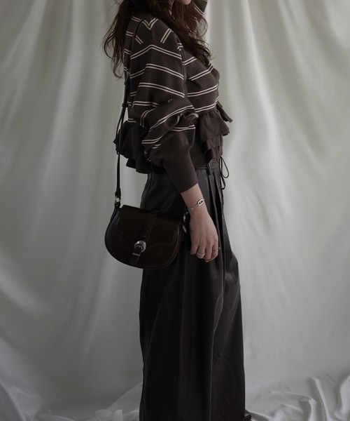 WILLFULLY(ウィルフリー)の「hem ruffle frill knit cardigan(Tシャツ/カットソー・レディース・ブラック/ブラウン/ライトブルー/レッド/アイボリー・FREE)」の16枚目の写真