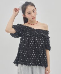 【umm.】花柄シャーリングブラウス