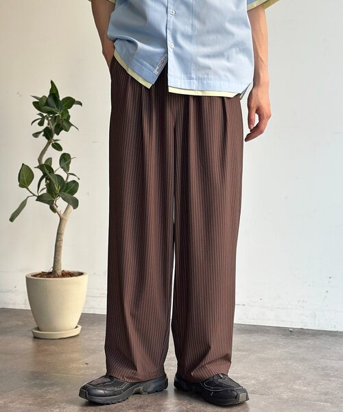 CPCM(シーピーシーエム)の「接触冷感タックワイドスラックス(スラックス・メンズ・チャコールグレー/ブラック/ブラウン/ネイビー・MEDIUM/LARGE/SMALL)」の3枚目の写真