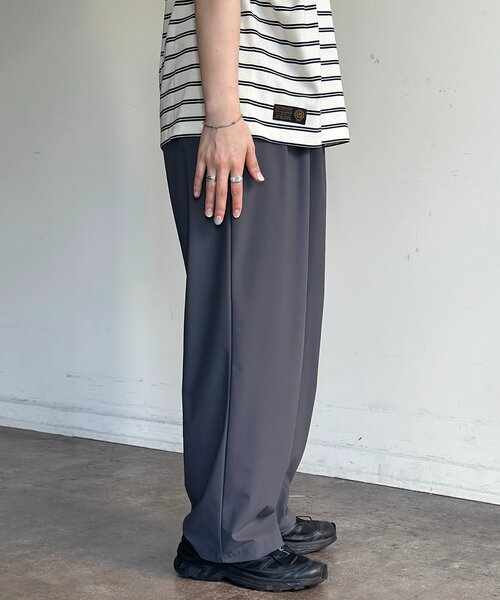 CPCM(シーピーシーエム)の「接触冷感タックワイドスラックス(スラックス・メンズ・チャコールグレー/ブラック/ブラウン/ネイビー・MEDIUM/LARGE/SMALL)」の9枚目の写真