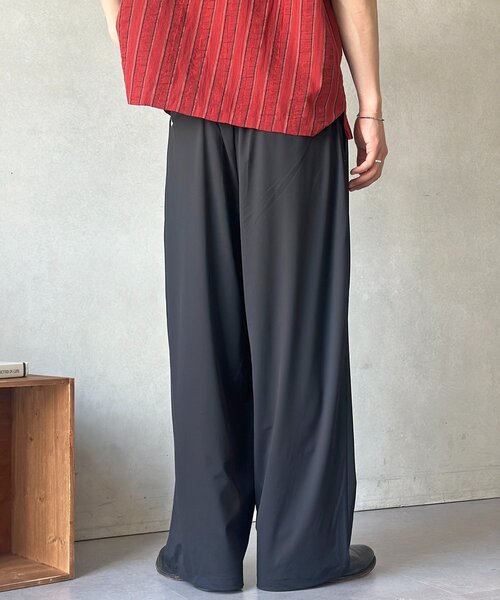 CPCM(シーピーシーエム)の「接触冷感タックワイドスラックス(スラックス・メンズ・チャコールグレー/ブラック/ブラウン/ネイビー・MEDIUM/LARGE/SMALL)」の13枚目の写真