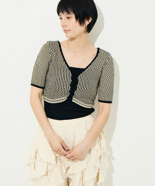 muller of yoshiokubo（ミュラーオブヨシオクボ）の「[muller of yoshiokubo/ミュラー オブ ヨシオクボ]RIPPLE LACE-UP KNIT（ニット/セーター・レディース・レッド/ブラック・S）」の2枚目の写真