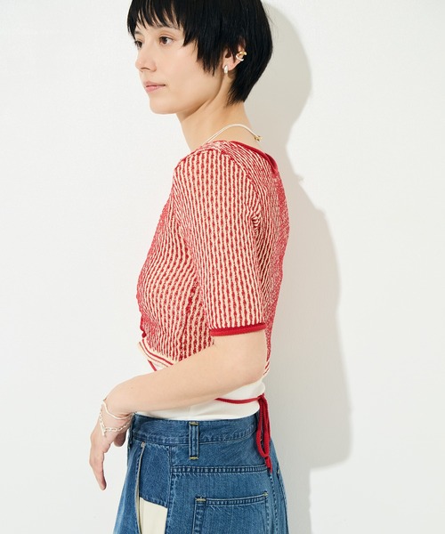 muller of yoshiokubo（ミュラーオブヨシオクボ）の「[muller of yoshiokubo/ミュラー オブ ヨシオクボ]RIPPLE LACE-UP KNIT（ニット/セーター・レディース・レッド/ブラック・S）」の7枚目の写真
