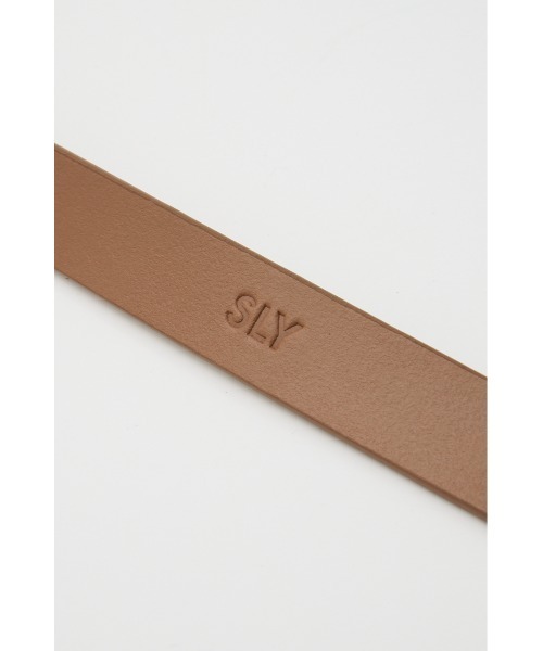 SLY(スライ)の「ROUND BUCKLE COW LEATHER BELT ラウンドバックルカウレザーベルト 夏服 秋服(ベルト・レディース・ベージュ/ブラック・FREE)」の7枚目の写真