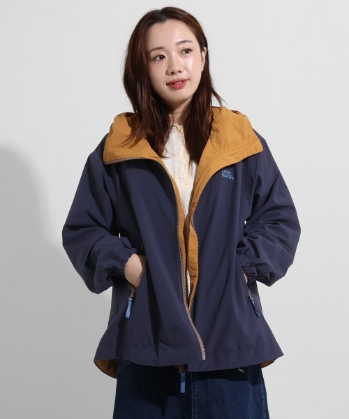 KRIFF MAYER Lady's Collection(クリフメイヤーレディースコレクション)の「アクティブゆったりAラインマウンテンパーカー(マウンテンパーカー・レディース・ネイビー/カラフル/ブラック/その他5/ベージュ/レンガ・MEDIUM/LARGE)」の3枚目の写真