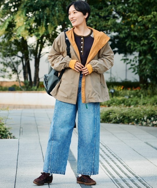 KRIFF MAYER Lady's Collection(クリフメイヤーレディースコレクション)の「アクティブゆったりAラインマウンテンパーカー(マウンテンパーカー・レディース・ネイビー/カラフル/ブラック/その他5/ベージュ/レンガ・MEDIUM/LARGE)」の8枚目の写真