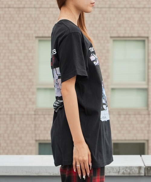 ROOPTOKYO(ループトウキョウ)の「Red Hot Chilli Peppers/レッド・ホット・チリ・ペッパーズ Unisex Premium Carbon T-Shirt: The Gateway Tracklist(Black)(Back Print) バンドTシャツ プリントTシャツ 半袖 クルーネック ロック ストリート メンズ レディース 秋 秋服 2026年秋冬(Tシャツ/カットソー・メンズ・ブラック・S/M/XL)」の13枚目の写真