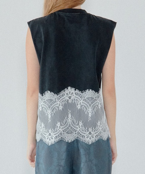 LE CIEL BLEU（ルシェルブルー）の「レースディテールスリーブレスTシャツ / Lace Detail Sleeveless T-Shirt（シャツ/ブラウス・レディース・ブラック/ライトグレー・36）」の7枚目の写真