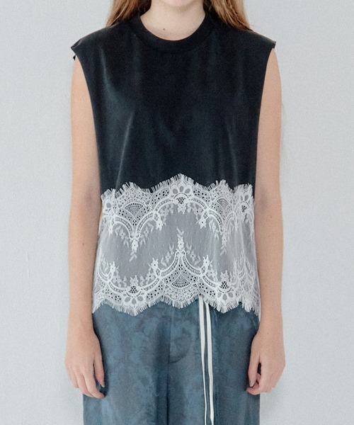 LE CIEL BLEU（ルシェルブルー）の「レースディテールスリーブレスTシャツ / Lace Detail Sleeveless T-Shirt（シャツ/ブラウス・レディース・ブラック/ライトグレー・36）」の6枚目の写真