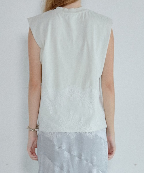 LE CIEL BLEU（ルシェルブルー）の「レースディテールスリーブレスTシャツ / Lace Detail Sleeveless T-Shirt（シャツ/ブラウス・レディース・ブラック/ライトグレー・36）」の17枚目の写真