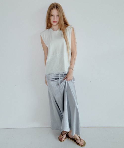 LE CIEL BLEU（ルシェルブルー）の「レースディテールスリーブレスTシャツ / Lace Detail Sleeveless T-Shirt（シャツ/ブラウス・レディース・ブラック/ライトグレー・36）」の11枚目の写真