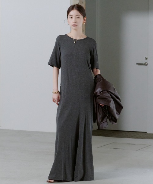 MIESROHE(ミースロエ)の「【洗える】バックリボンカットワンピース(ワンピース・レディース・チャコールグレー/ブラック・1/0)」の20枚目の写真