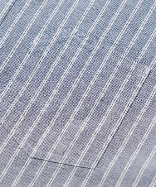 EDINBURGH CLUB（エディンバラクラブ）の「PULLOVER OXFORD STRIPED SHIRT (BLUE)（シャツ/ブラウス・メンズ・ブルー・SMALL/MEDIUM/LARGE）」の5枚目の写真