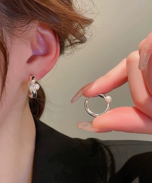 LA VORAGINE（ラ ヴォラジネ）の「一粒エコパールフープピアス　アレルギー対応（ピアス（両耳用）・レディース・GOLD/Silver・FREE）」の2枚目の写真