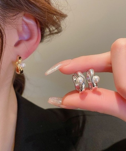 LA VORAGINE（ラ ヴォラジネ）の「一粒エコパールフープピアス　アレルギー対応（ピアス（両耳用）・レディース・GOLD/Silver・FREE）」の3枚目の写真