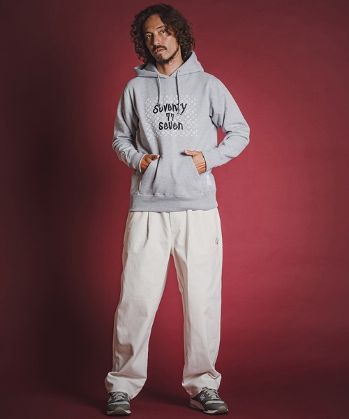 seventy seven(セブンティセブン)の「mpa4179- heavy oz brushed lining hoodie (monogram) パーカー(7726W230)(パーカー・メンズ・ブラック/オフホワイト/トップグレー・S/M/L/XL)」の6枚目の写真