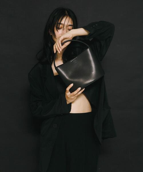 RODE SKO(ロデスコ)の「ROH Seoul MINI MUG(ハンドバッグ・レディース・ブラック/ベージュ系その他・-)」の8枚目の写真
