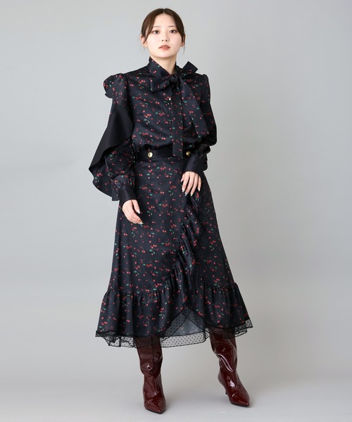 FLUMOR(フラマー)の「オリジナルチェリープリントロングスカート(スカート・レディース・ブラック・38)」の13枚目の写真