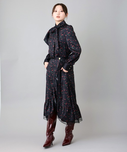 FLUMOR(フラマー)の「オリジナルチェリープリントロングスカート(スカート・レディース・ブラック・38)」の16枚目の写真