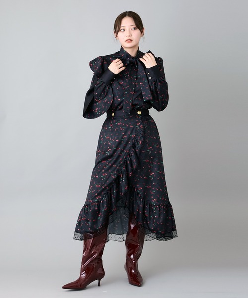 FLUMOR(フラマー)の「オリジナルチェリープリントロングスカート(スカート・レディース・ブラック・38)」の15枚目の写真
