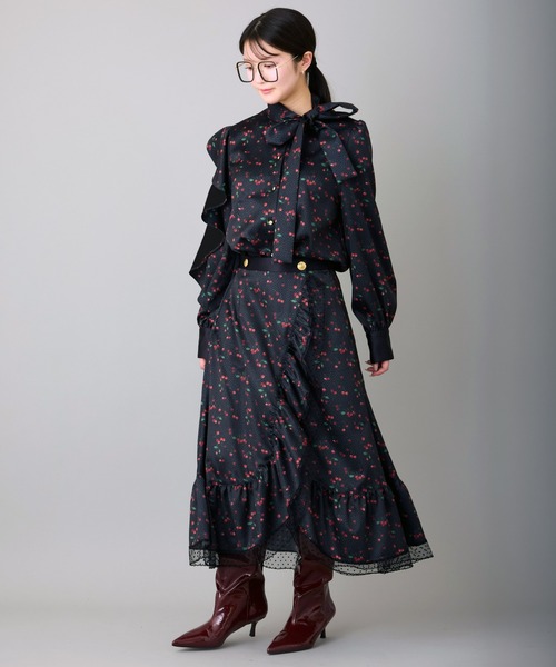 FLUMOR(フラマー)の「オリジナルチェリープリントロングスカート(スカート・レディース・ブラック・38)」の11枚目の写真