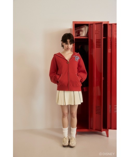 Disney SERIES CREATED by MUS(ディズニーシリーズクリエイテッドバイエムユーエス)の「MD ZIPUP フ―ディー / HSM(スウェット・レディース・レッド/ブラック/ホワイト・FREE)」の9枚目の写真