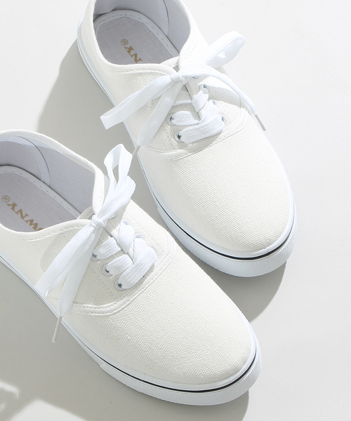 WEGO（ウィゴー）の「WEGO/レースアップスニーカー（スニーカー・レディース・ブラック/イエロー/その他2/ネイビー/その他1/その他3/ホワイト/ピンク・MEDIUM/LARGE）」の2枚目の写真