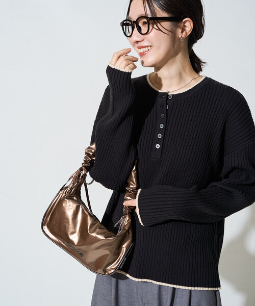 FREAK'S STORE(フリークスストア)の「限定展開 配色 ヘンリーネック ニット プルオーバー(Tシャツ/カットソー・レディース・ブラック/オフホワイト/ネイビー/グレー/ナチュラル/ブラウン/ライトグレー・フリ-)」の18枚目の写真