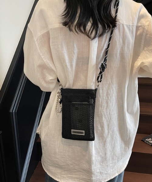 tolene(トレネ)の「メッシュ スクエア スマホバッグ ポケット付き ミニバッグ ショルダーバッグ(ショルダーバッグ・レディース・パープル/ホワイト/ブラック・FREE)」の21枚目の写真
