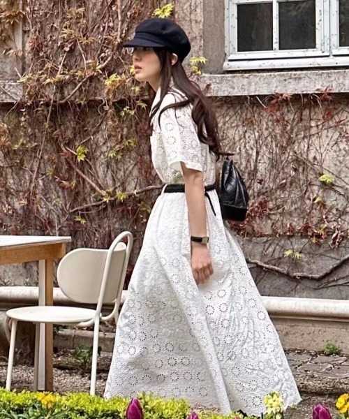 FAVORITO（ファヴォリート）の「パンチングレースシャツワンピース（シャツワンピース・レディース・オフホワイト・F）」の11枚目の写真